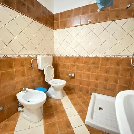 Eni Apartament *