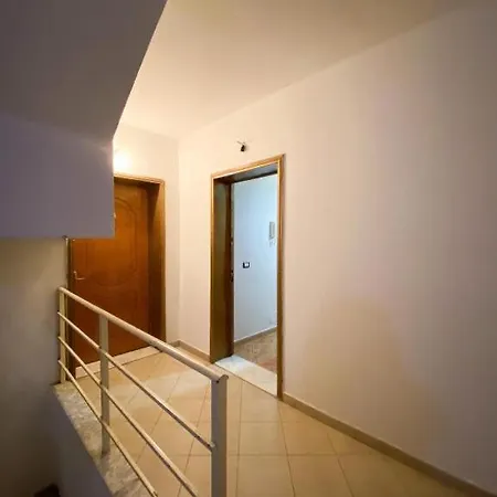Eni Apartament *